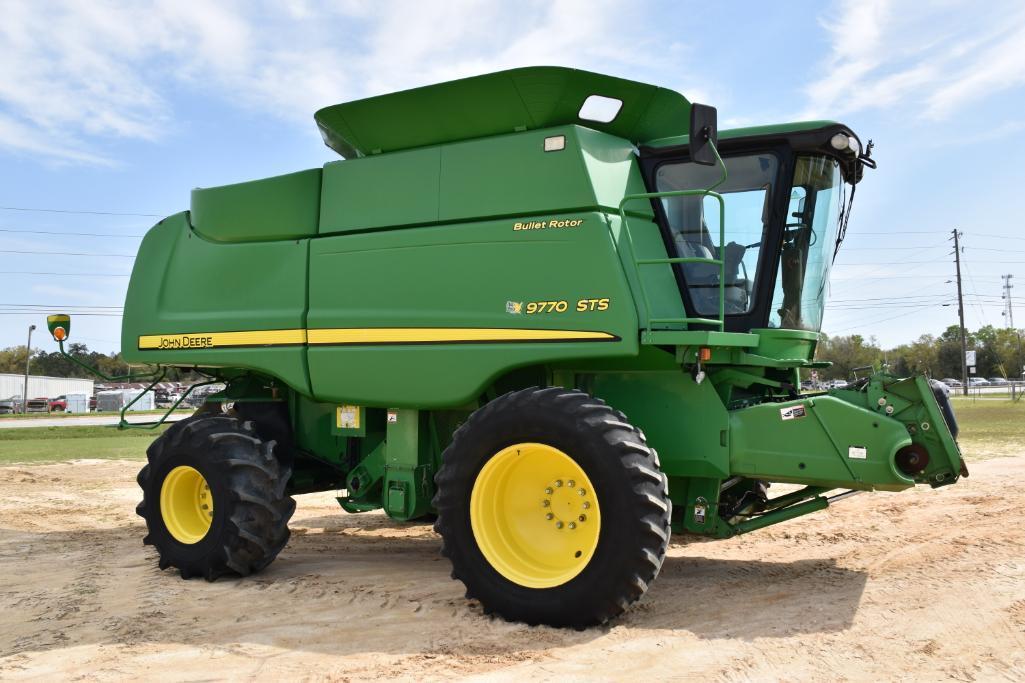 2009 John Deere 9770 STS 4WD combine