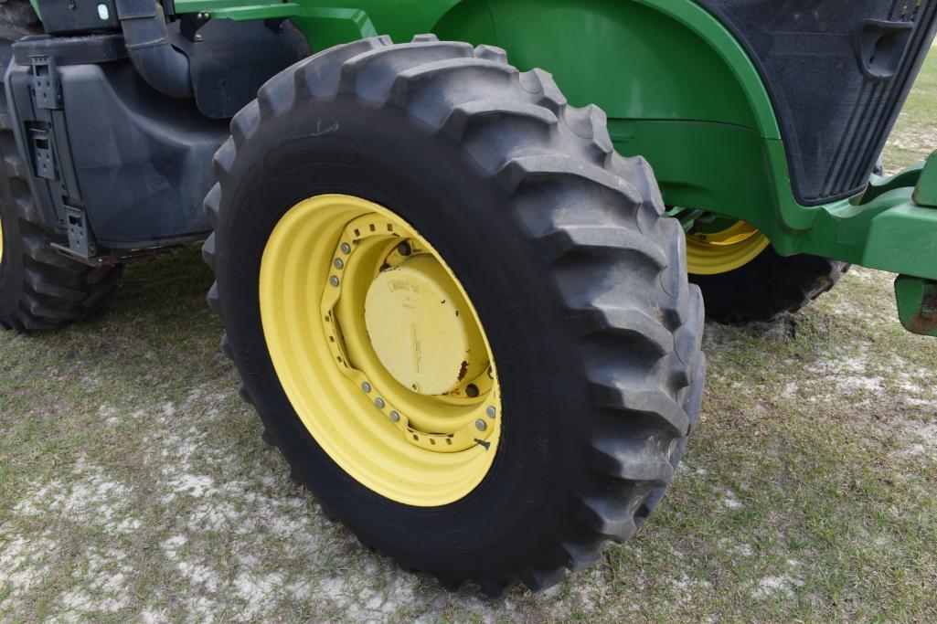 2013 John Deere 7200R MFWD tractor