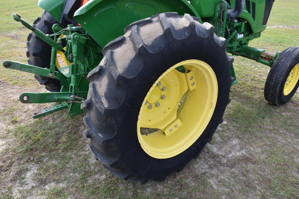 2015 John Deere 5045E 2WD tractor