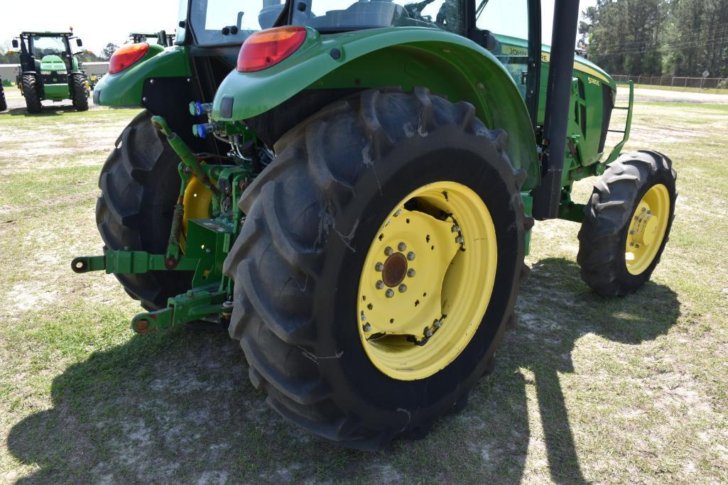 2018 John Deere 5085E MFWD tractor