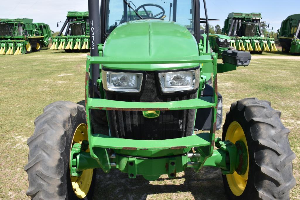 2018 John Deere 5085E MFWD tractor