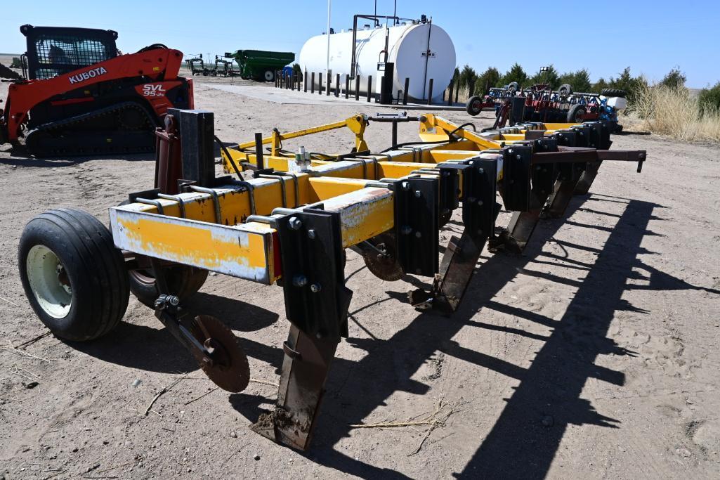 Agri-Products 21' pull-type inline ripper