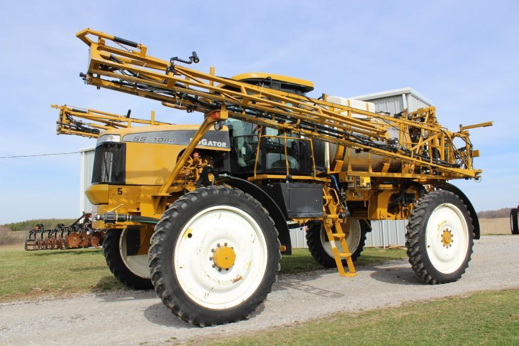 RoGator 1084 self-propelled sprayer