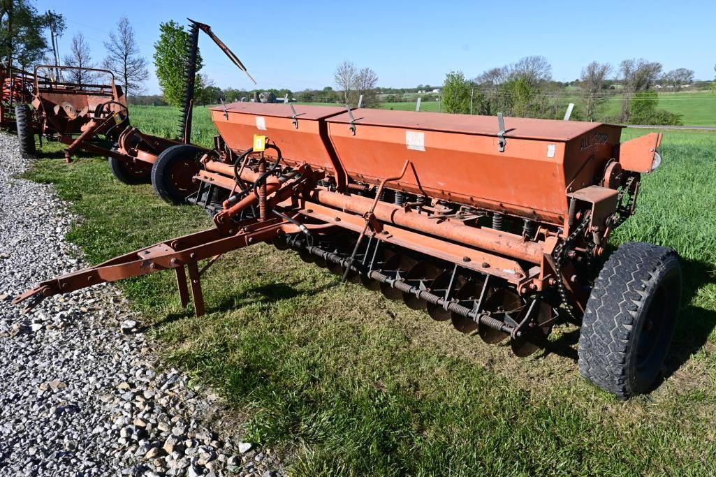 Allis-Chalmers All-Crop 18-hole drill