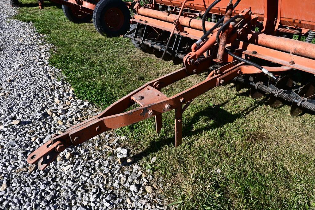 Allis-Chalmers All-Crop 18-hole drill