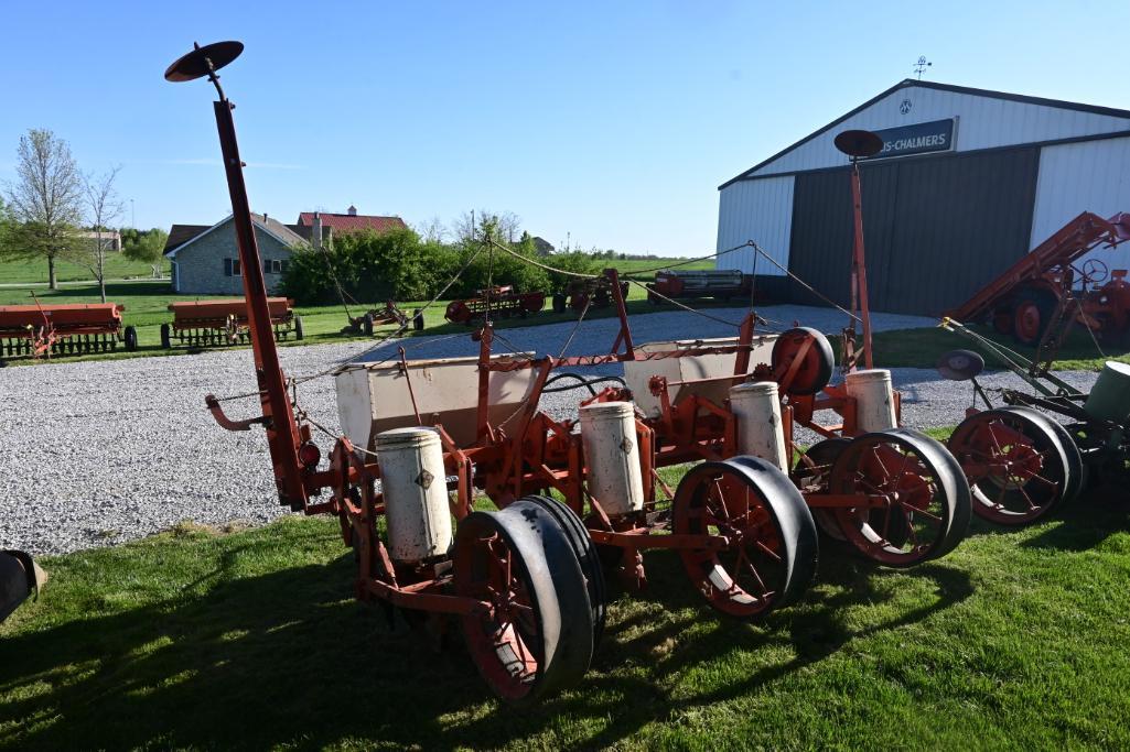 Allis-Chalmers 500 4-row 38" planter