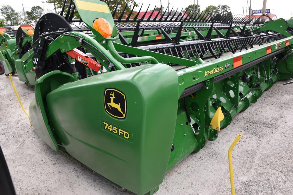 2020 John Deere 745FD 45' HydraFlex draper head