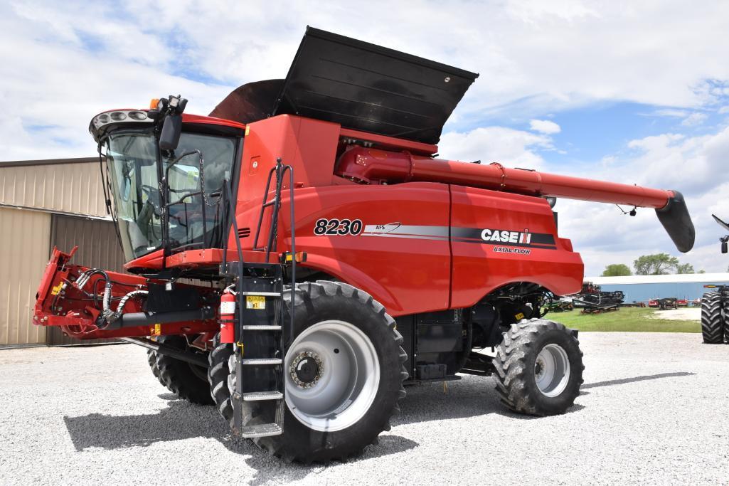 2014 Case-IH 8230 4wd combine