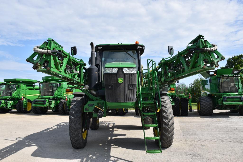 2017 John Deere R4045 self-propelled sprayer