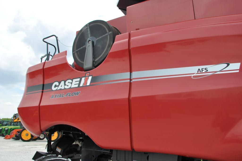 2007 Case-IH 7010 4wd combine