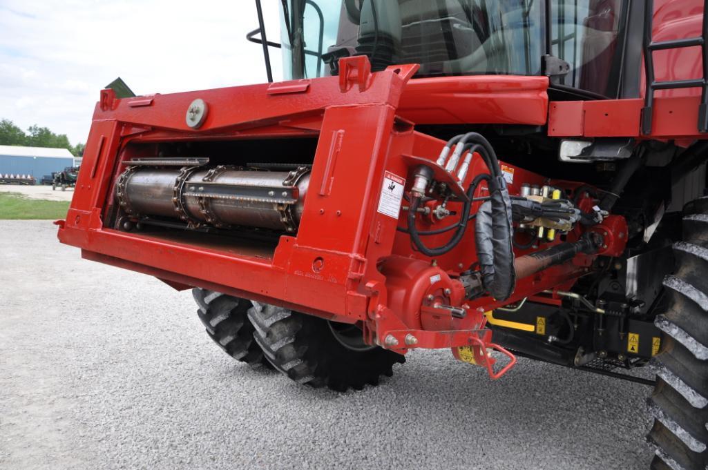 2007 Case-IH 7010 4wd combine