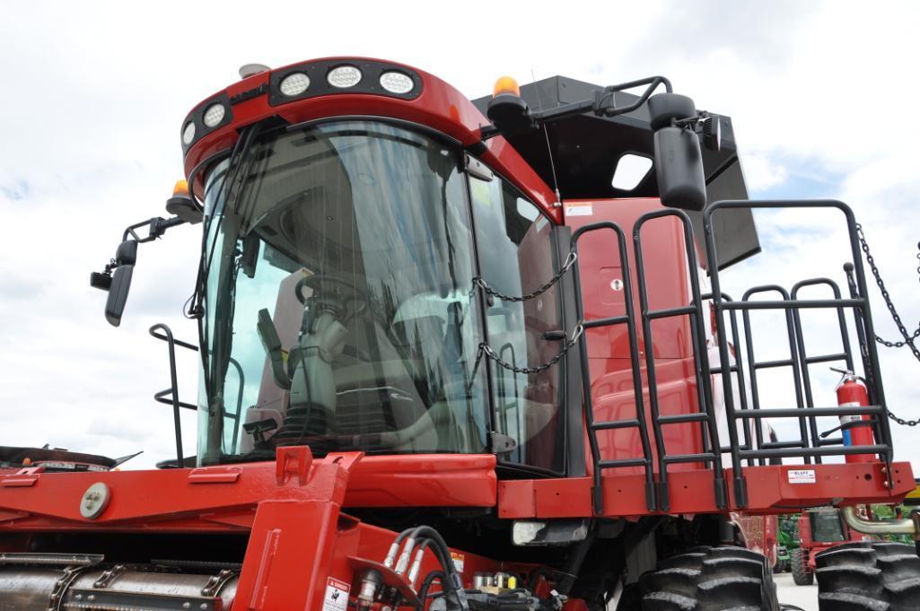 2007 Case-IH 7010 4wd combine