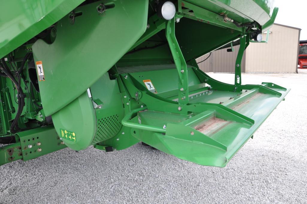 2015 John Deere S670 4wd combine