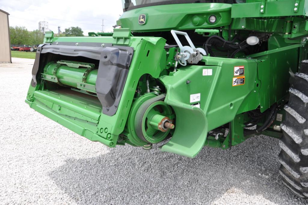 2015 John Deere S670 4wd combine