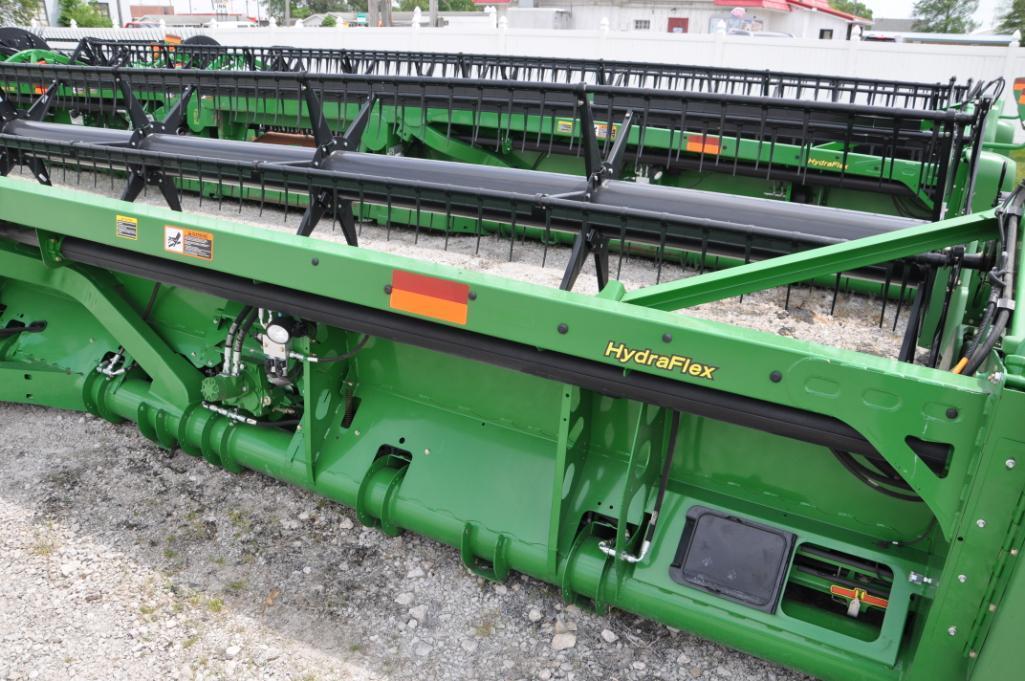 2012 John Deere 635FD 35' HydraFlex draper head