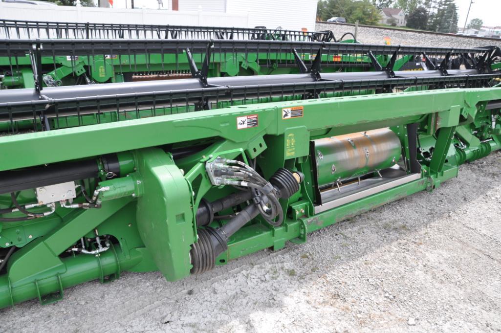 2012 John Deere 635FD 35' HydraFlex draper head