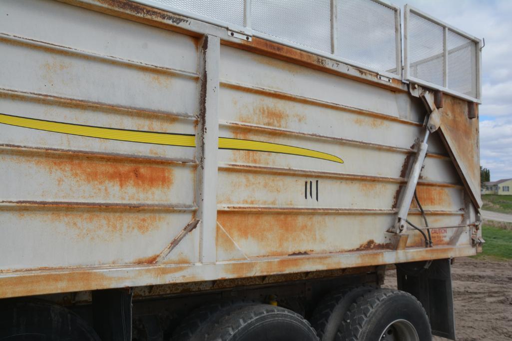 2000 Sterling tandem axle silage truck