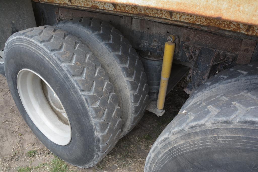 2000 Sterling tandem axle silage truck