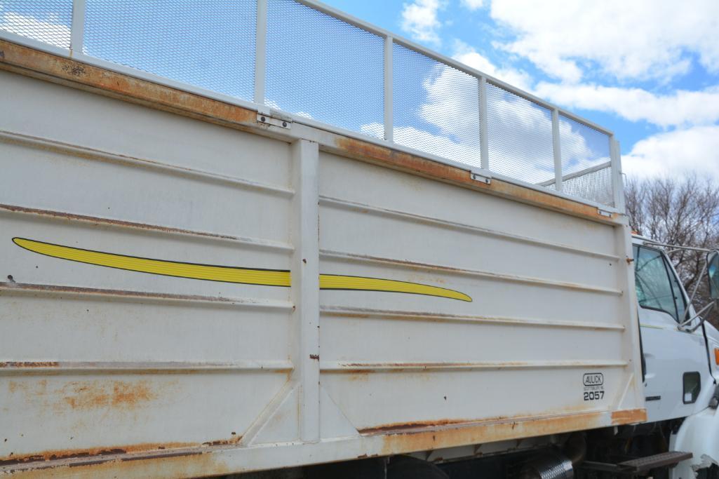 2000 Sterling tandem axle silage truck