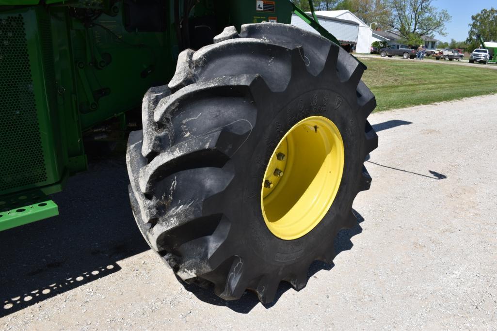 2006 John Deere 9660 STS 4wd combine