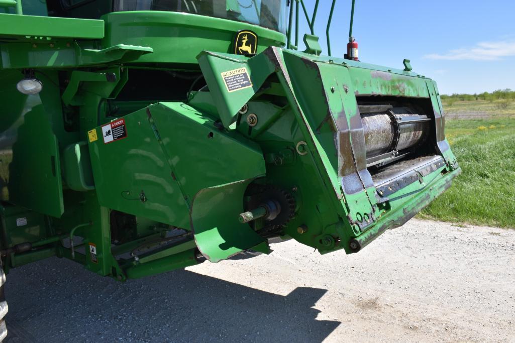 2006 John Deere 9660 STS 4wd combine