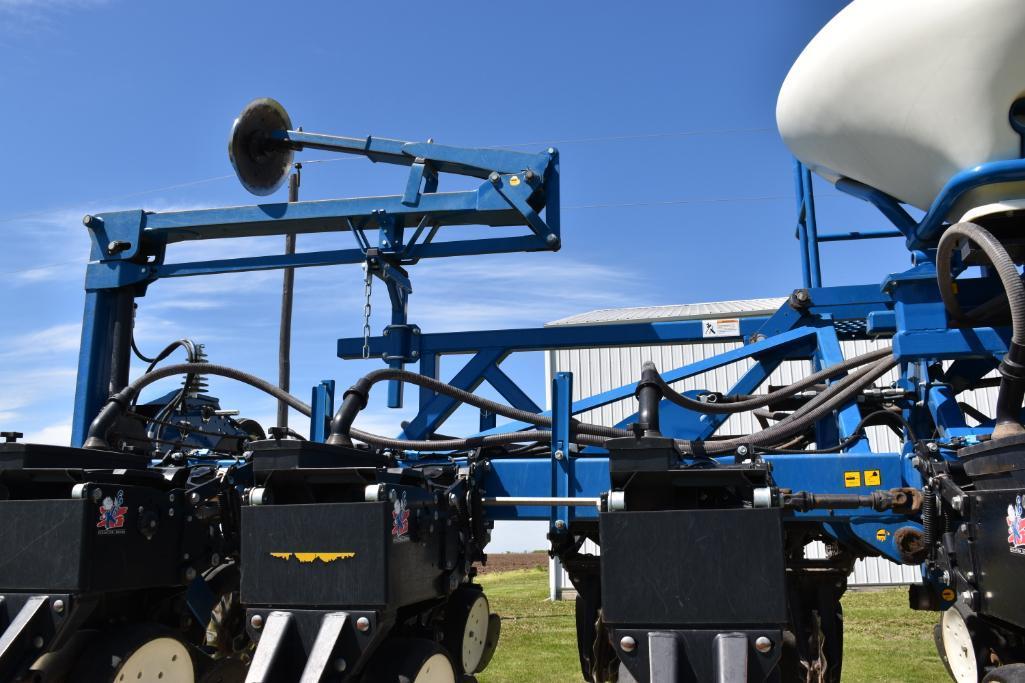 2012 Kinze 3600 12/23 planter