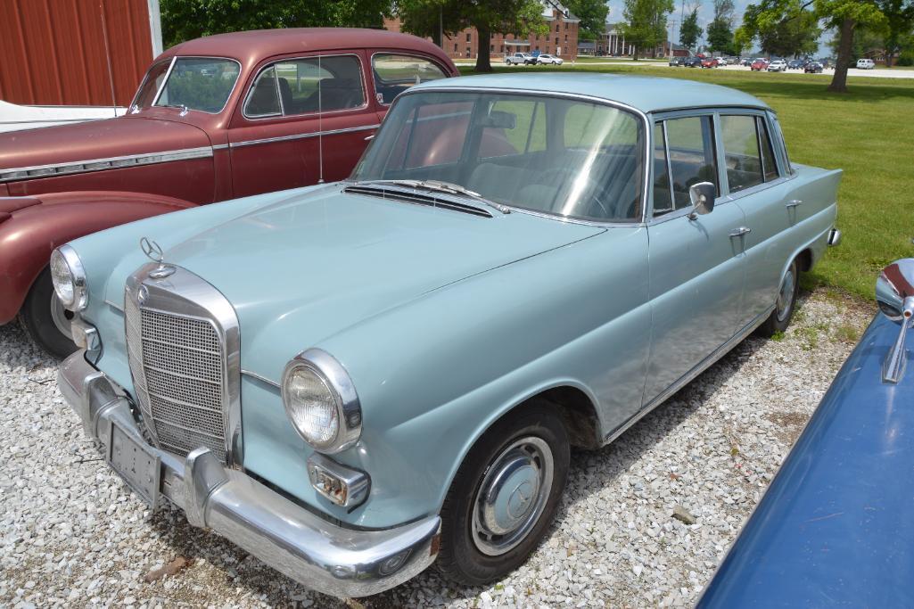 1967 Mercedes-Benz 200 D