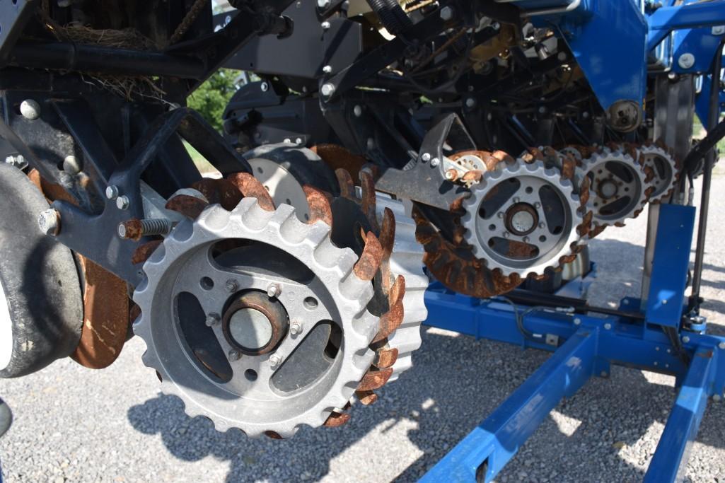 2013 Kinze 3500 8/15 planter