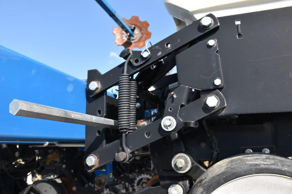 2013 Kinze 3500 8/15 planter