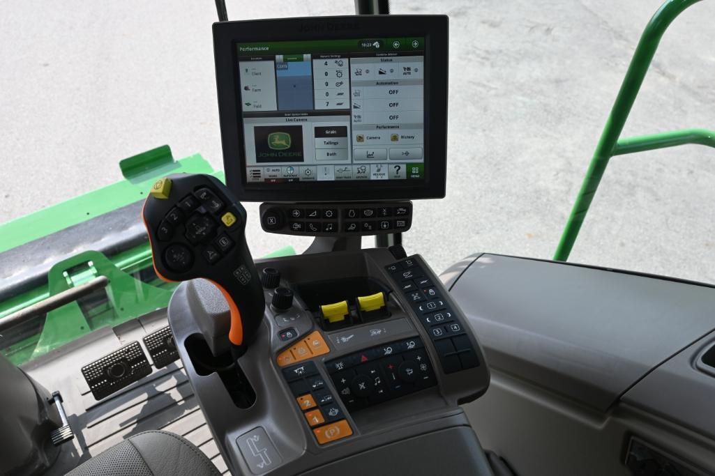 2019 John Deere S780 4wd combine