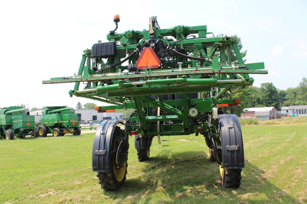 2016 John Deere R4038 self-propelled sprayer