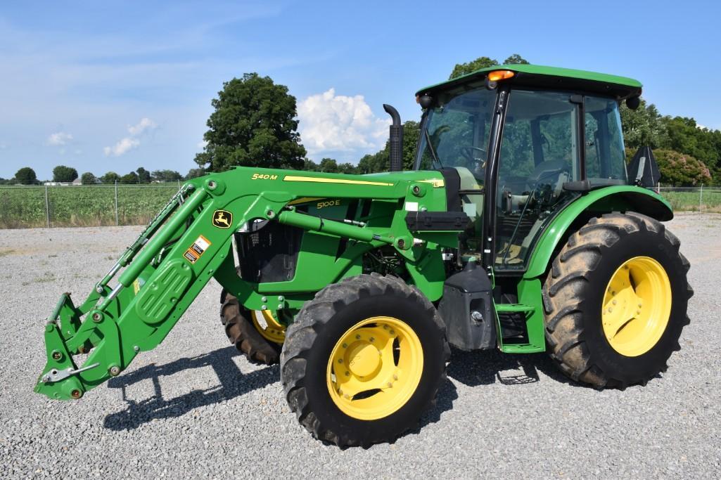 2017 John Deere 5100E MFWD tractor