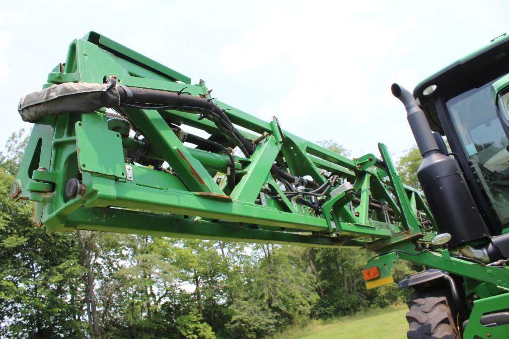 2016 John Deere R4038 self-propelled sprayer