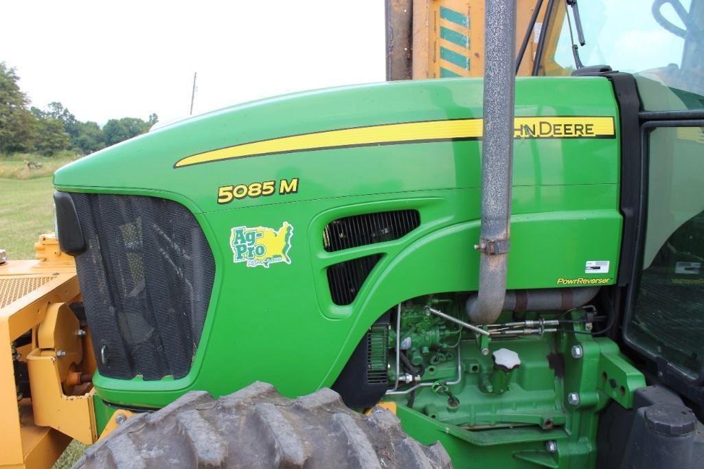 2011 John Deere 5085M MFWD tractor