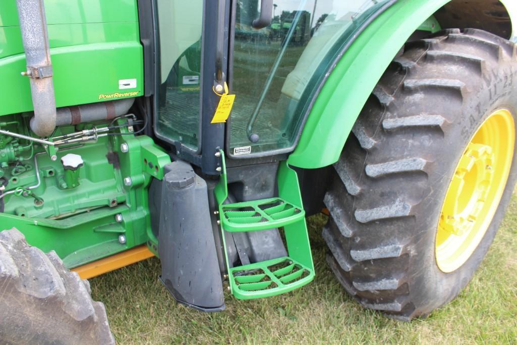 2011 John Deere 5085M MFWD tractor