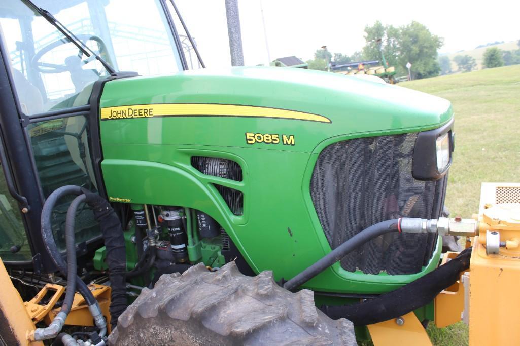 2011 John Deere 5085M MFWD tractor