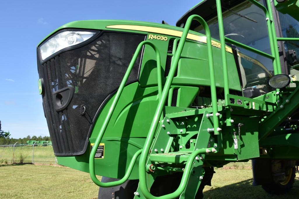 2018 John Deere R4030 self-propelled sprayer