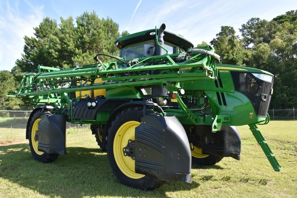 2018 John Deere R4030 self-propelled sprayer