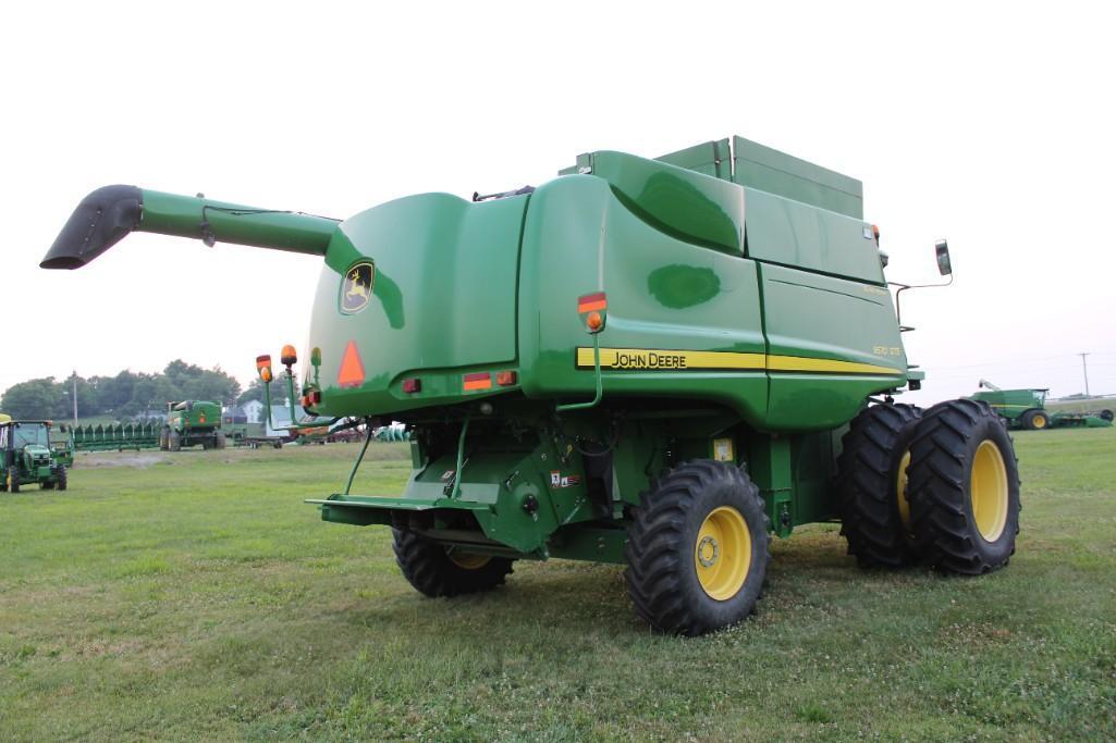 2011 John Deere 9570 STS 2wd combine