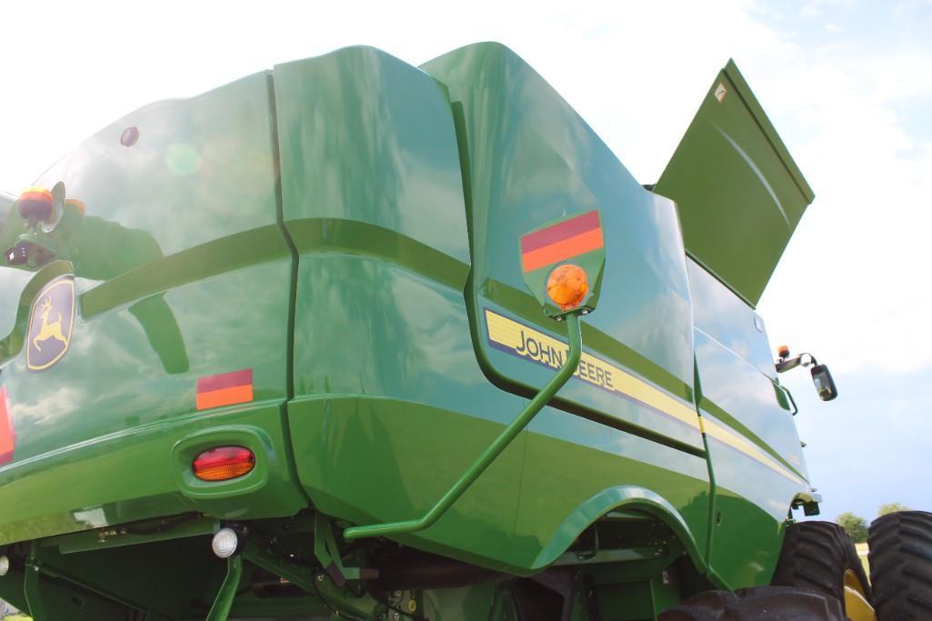 2019 John Deere S760 2wd combine