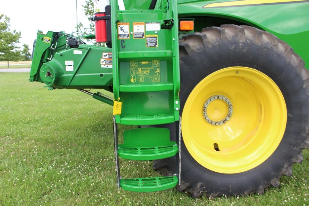 2019 John Deere S760 2wd combine