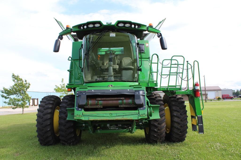 2019 John Deere S760 2wd combine