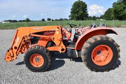 Kubota 7040 MFWD tractor w/loader