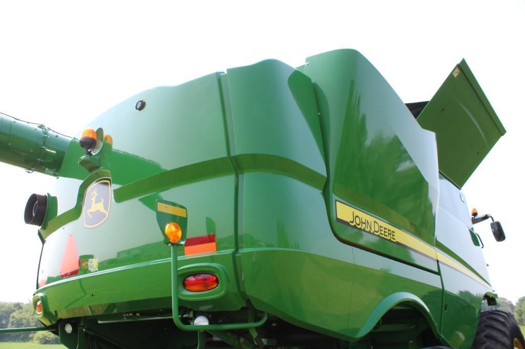 2014 John Deere S670 4wd combine