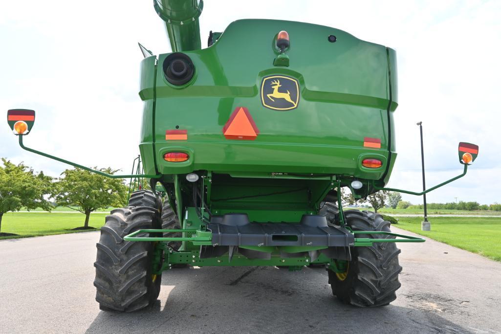 2015 John Deere S680 2wd combine