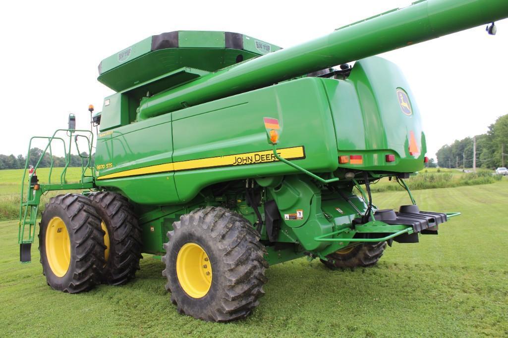 2009 John Deere 9870 4wd combine