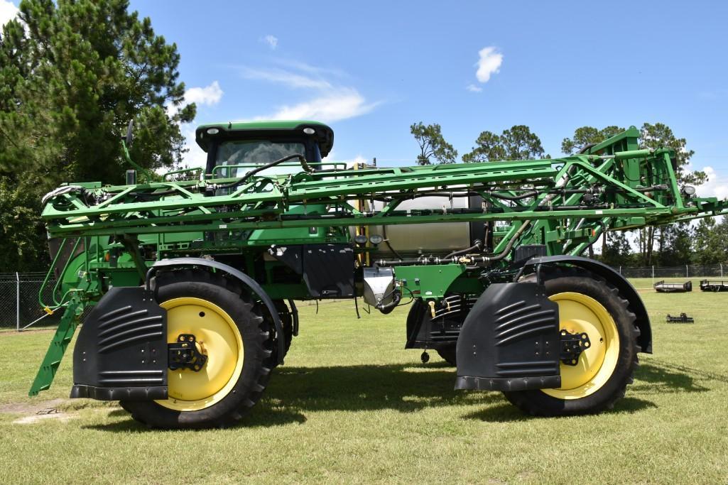 2014 John Deere R4030 self-propelled sprayer