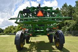 2014 John Deere R4030 self-propelled sprayer