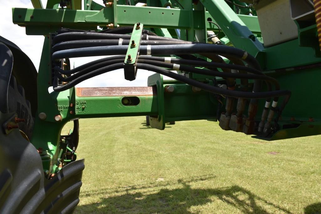 2014 John Deere R4030 self-propelled sprayer