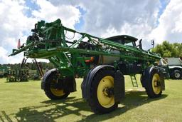 2014 John Deere R4030 self-propelled sprayer